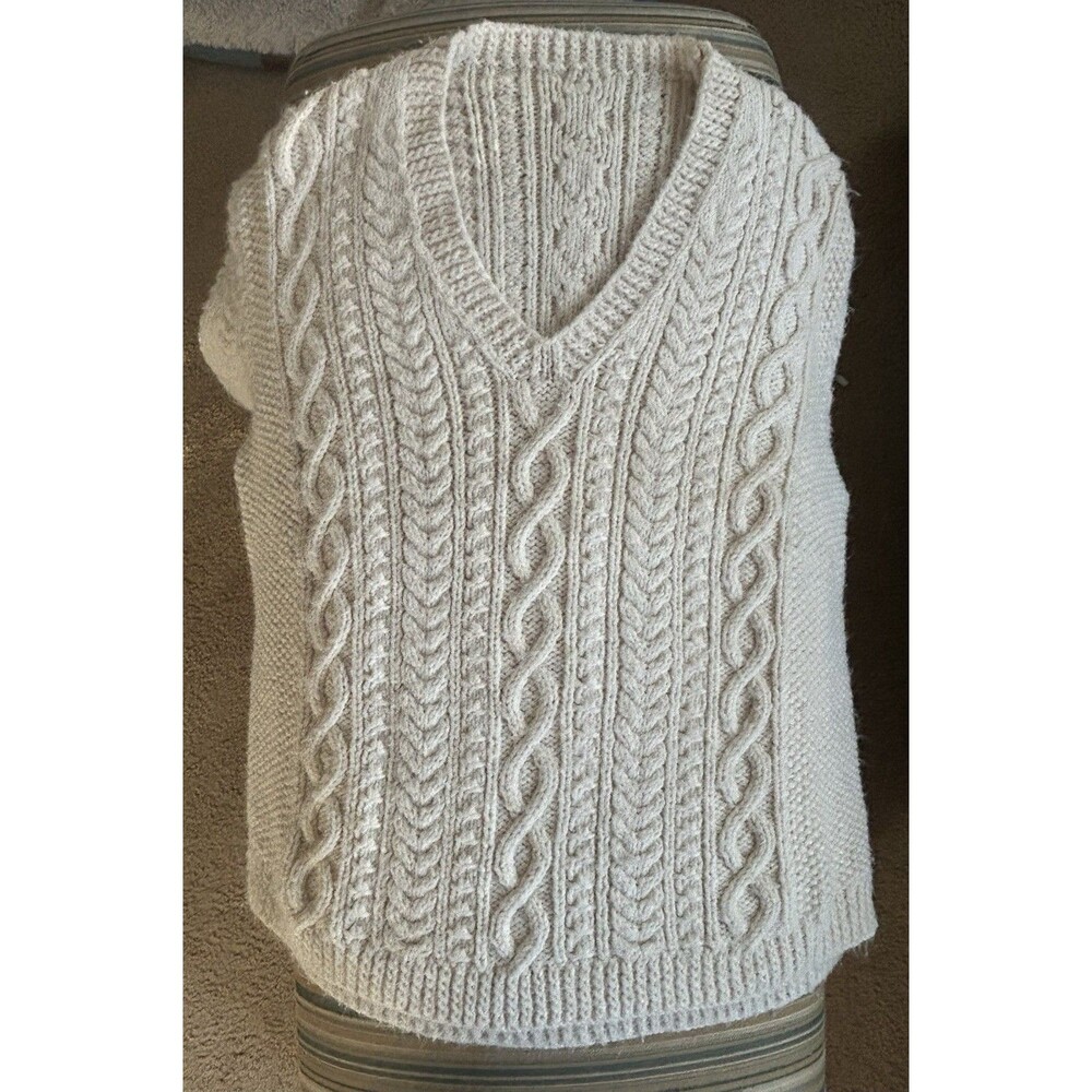 Vtg Handmade Womens Cream Cable Knit Fisherman Sweater Medium Soft & Not Itchy!